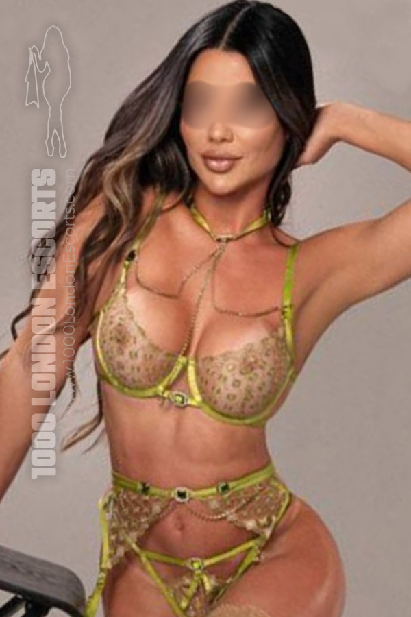 34C Toned London Escort