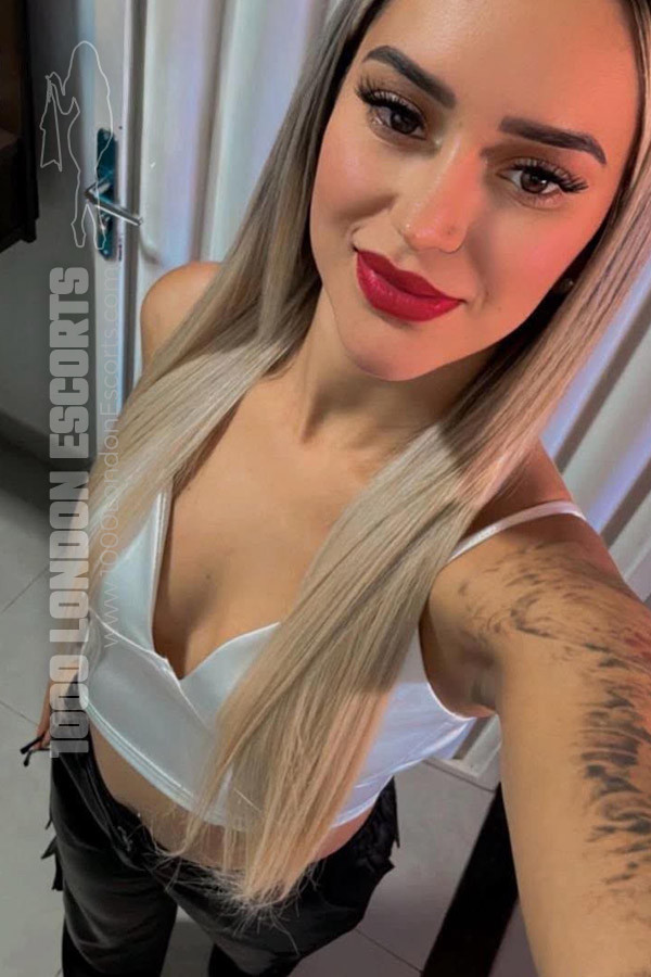 34C Blonde London Escort