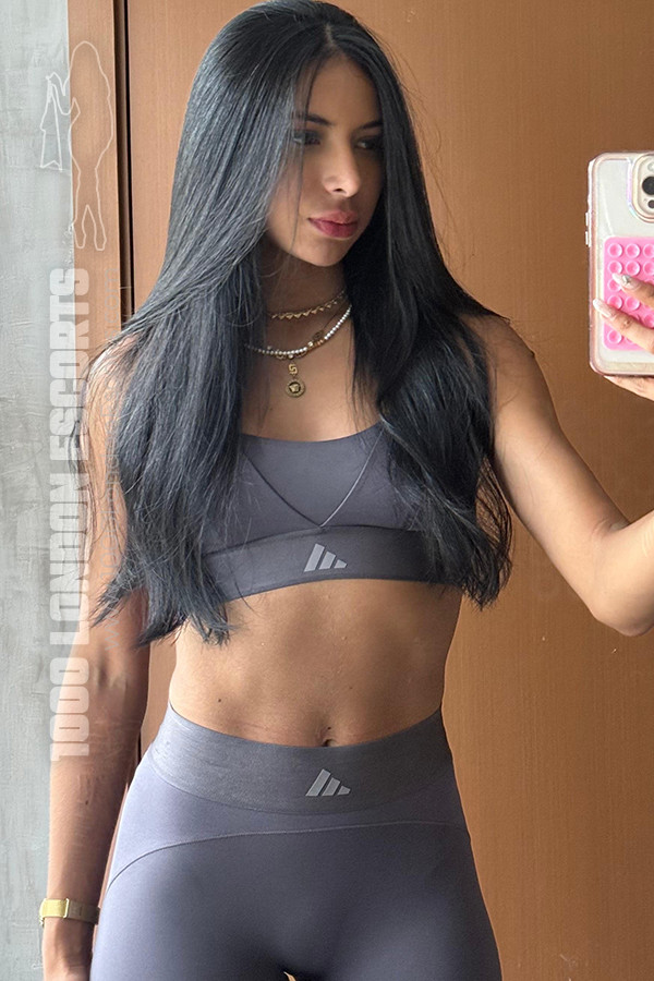 34A Very Skinny London Escort
