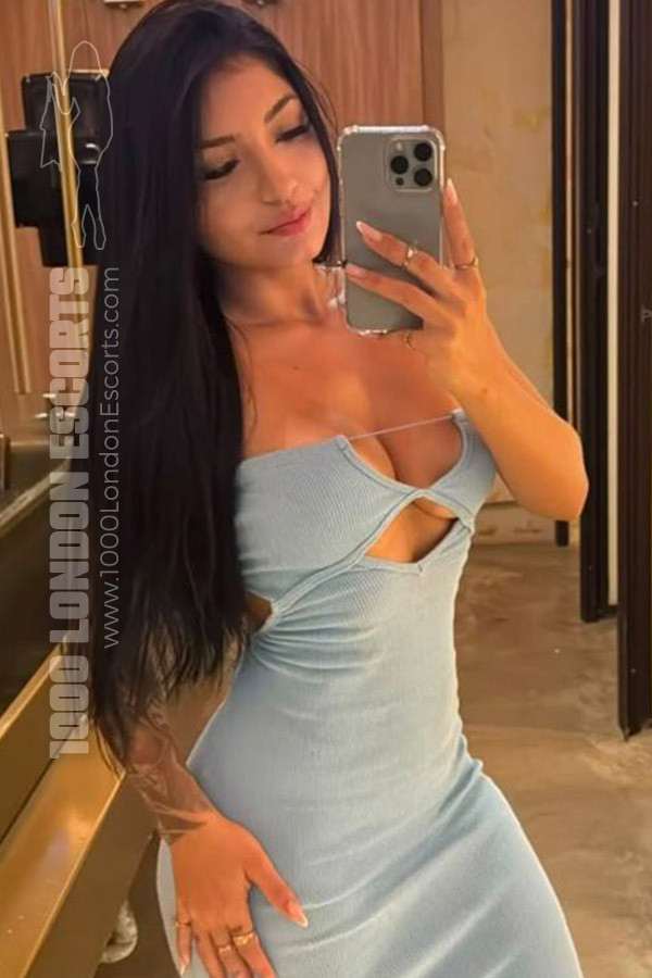 34C Fitness Muscular Fit Body London Escort