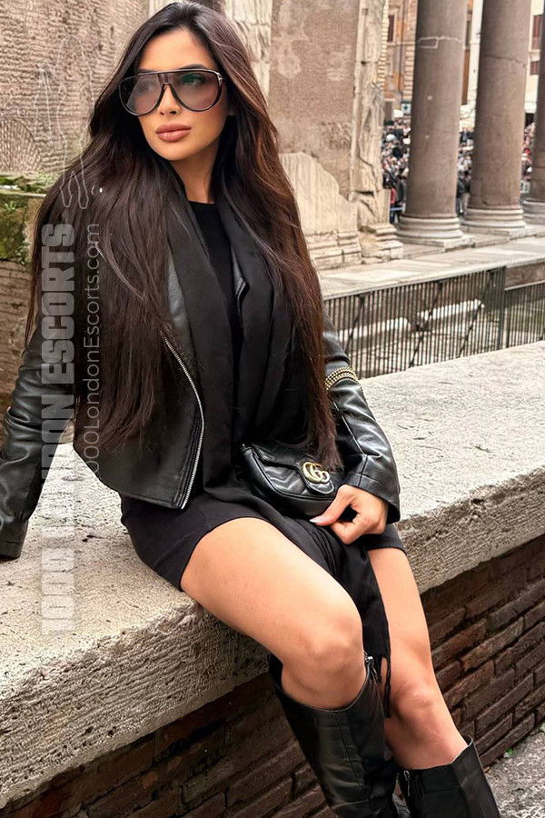 34C Big Ass Fitness Brazilian Athletic Muscle Latin London Escort