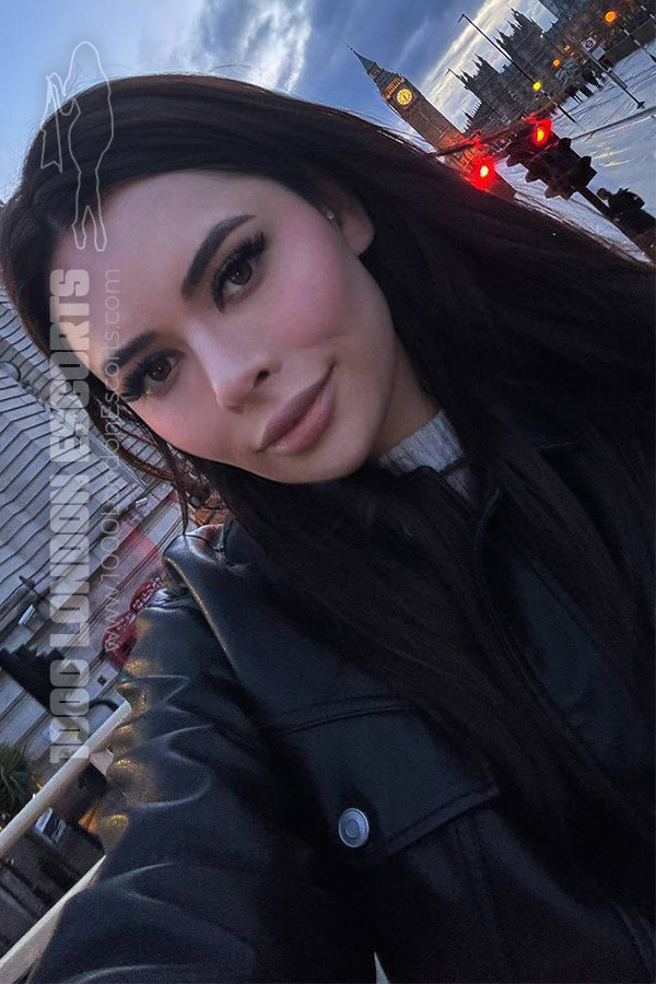 34D Pierced Nipples Girl London Escort