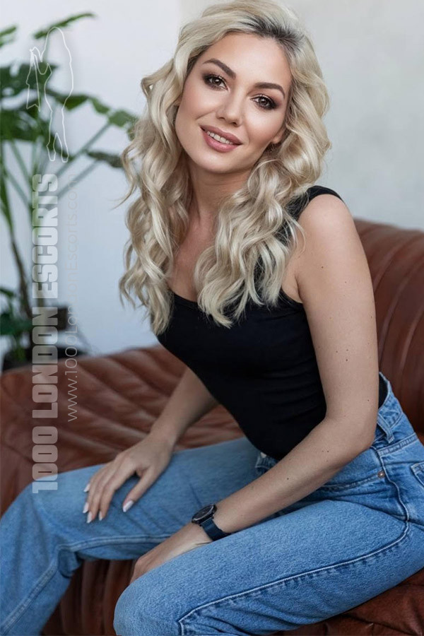 34B Gilf London Escort